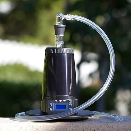 The Arizer Extreme Q is a powerful stationary vaporizer you can use with both whip and ballon