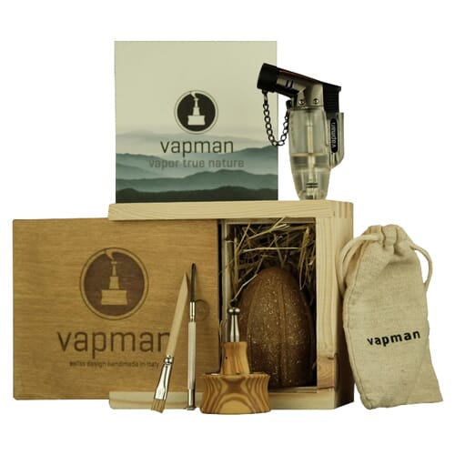 When you buy the Vapman vaporizer you also get a lighter, a screwdriver, a cleaning brush and a hemp case.